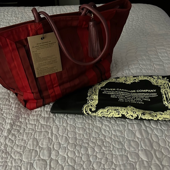 NEW!  Clever Carriage Company Artisan Crafted Red Ribbon and LeatherTote Bag - Picture 1 of 10